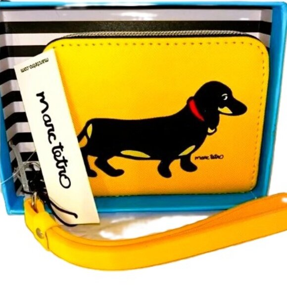New with Tags,  Marc Tetro Yellow Dachshund Wallet Art Design - Picture 2 of 13